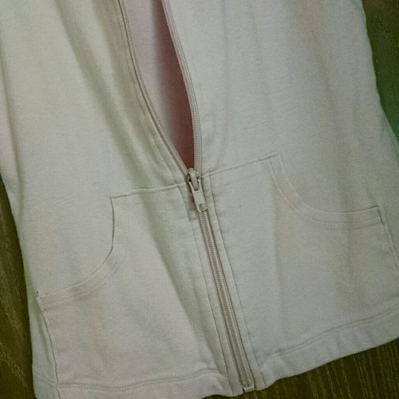 Hooded vest-PINK! - Picture 3 of 3